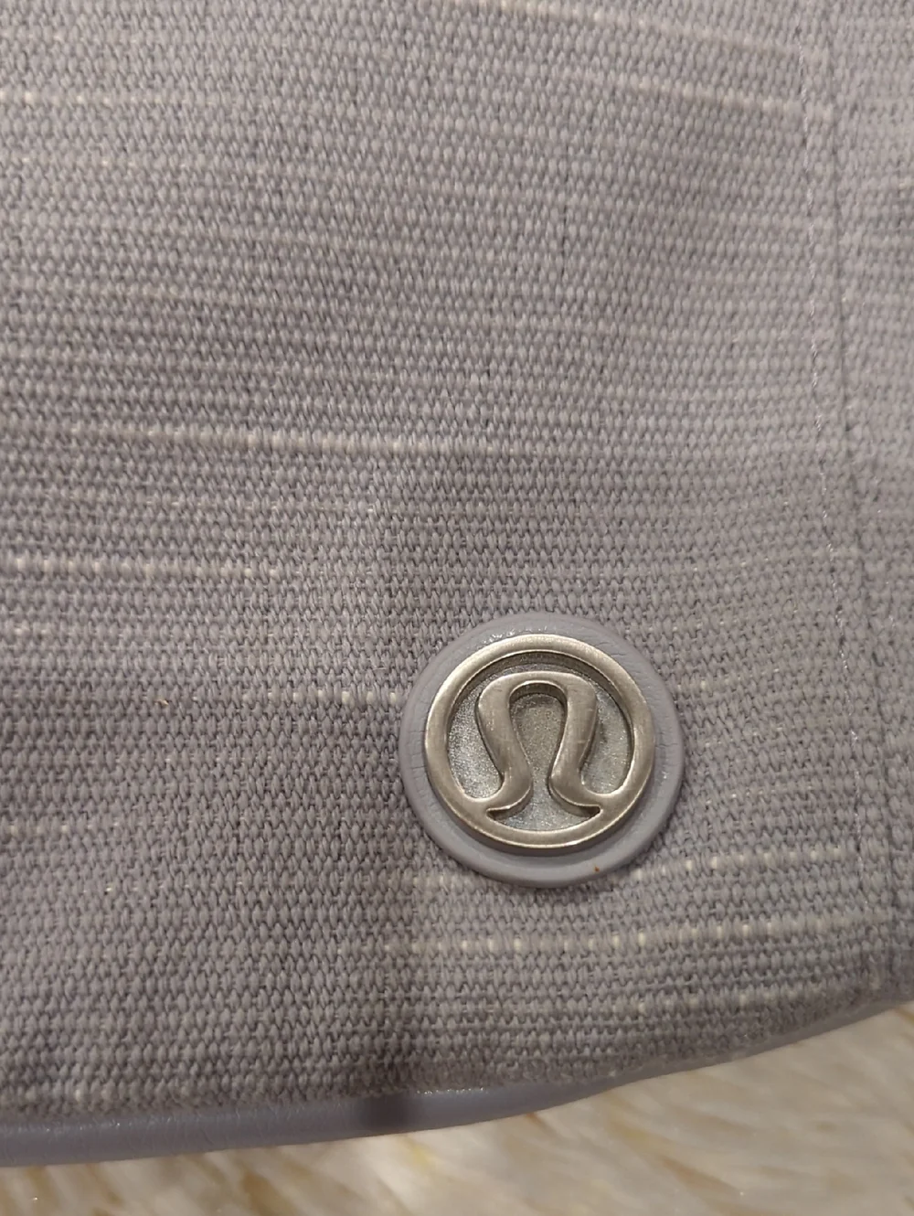 ❤️👜Lululemon Out & About Tote Gym Bag 👜❤️ - Picture 4 of 16